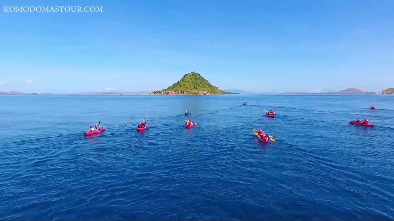 island hopings by kayak